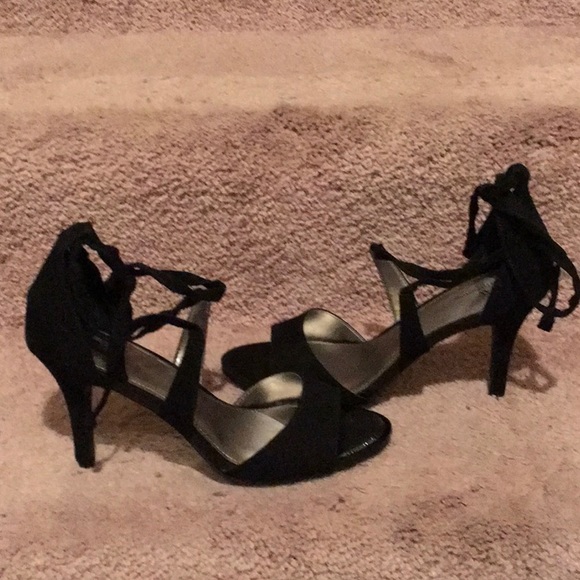 Brand new ankle tie heels - Picture 3 of 3